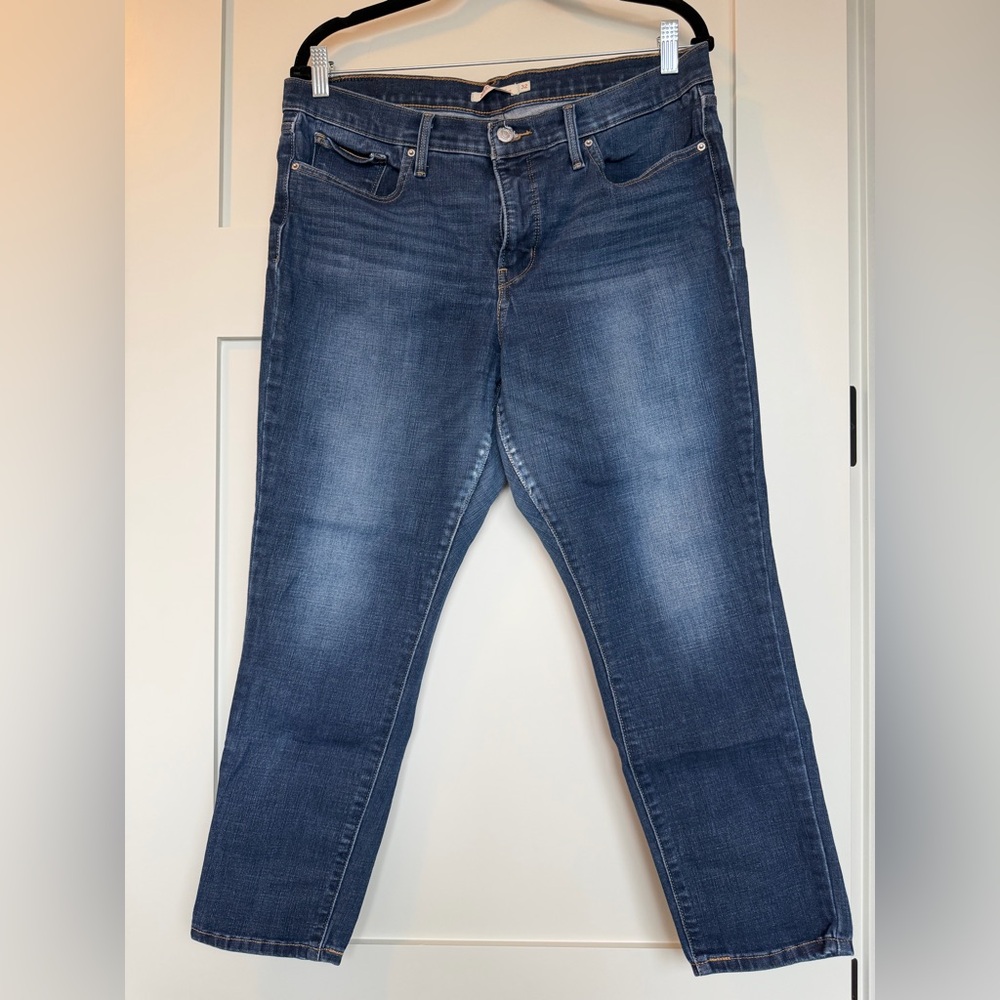 Levi’s Dark Denim Skinny Jeans